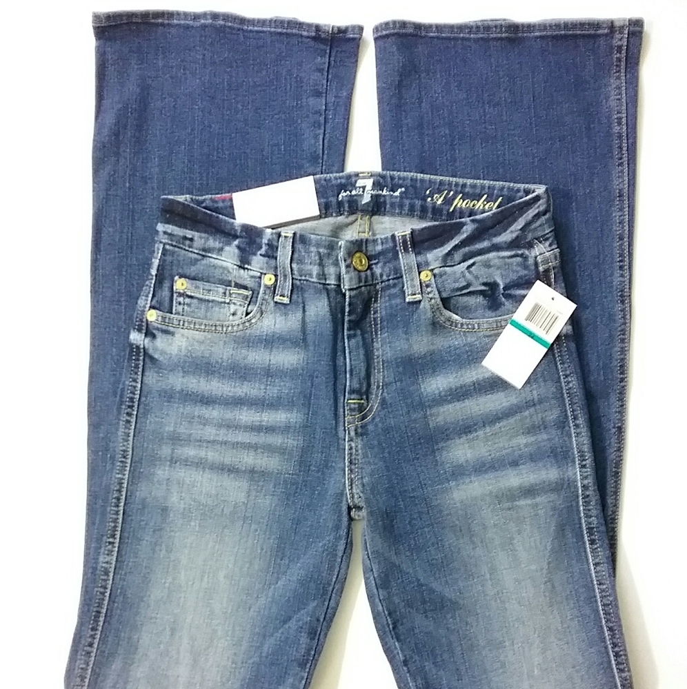 7 For All Mankind 'A' Pocket Flare Jeans - Picture 3 of 8